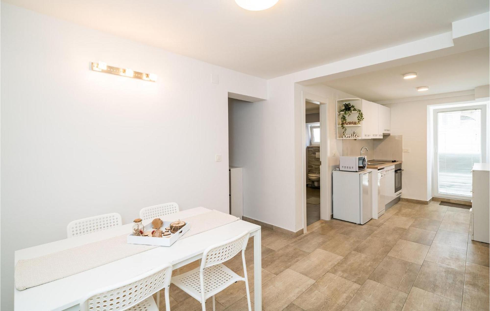 Nice Apartment In Dubrovnik With Kitchen Exterior photo